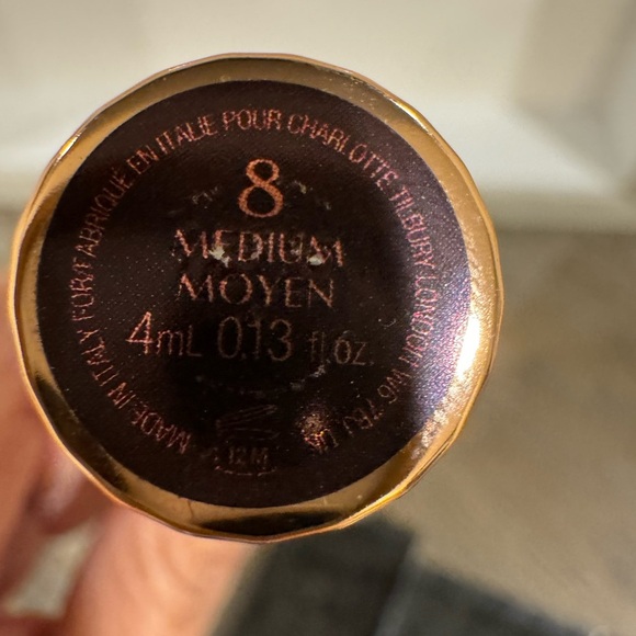 Charlotte Tilbury Magic Wand Concealer 8 Medium. NIB - Picture 6 of 6